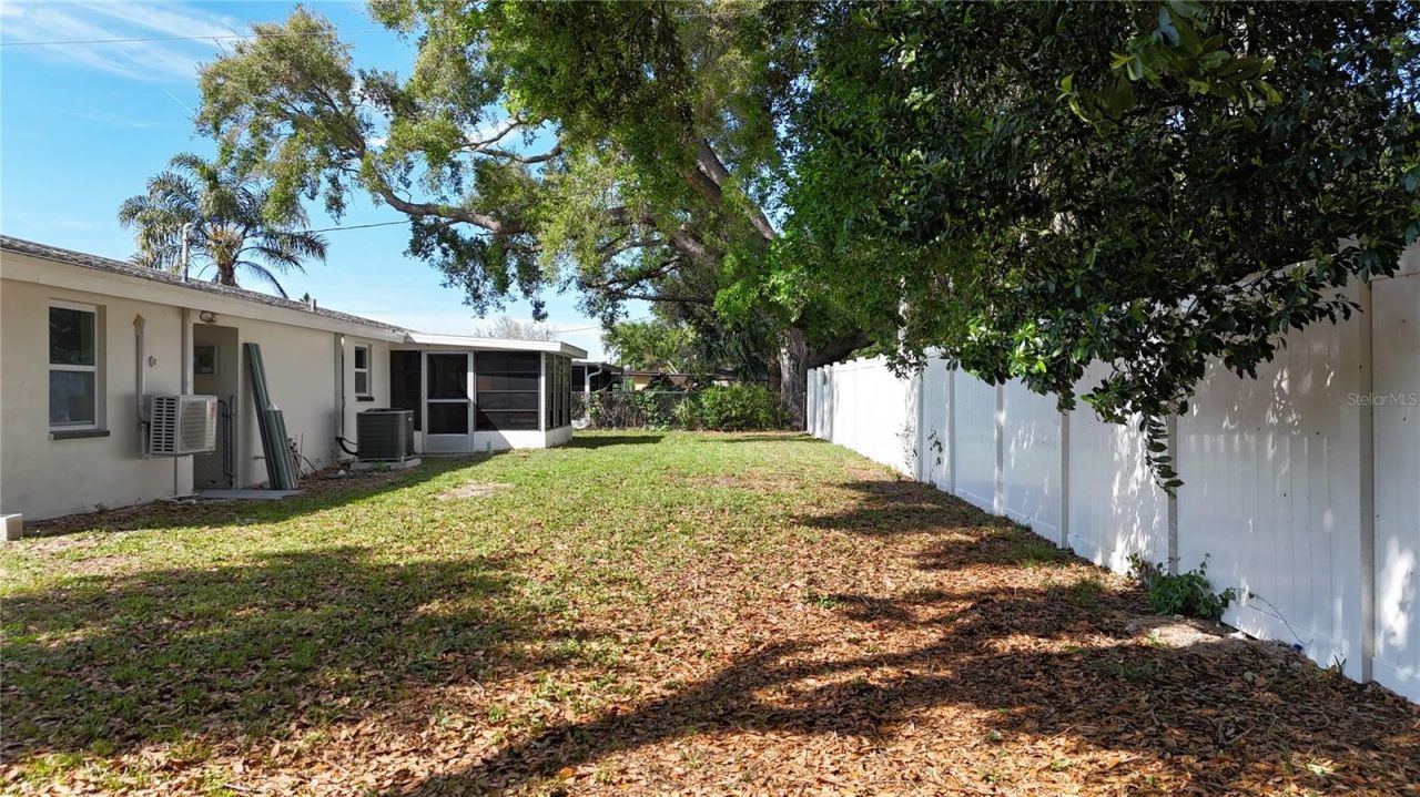 1808 And 1804 Harpoon Drive , Holiday, FL 34690 Photo