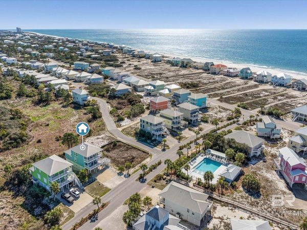 662 Morgantown Boulevard, Gulf Shores, AL 36542