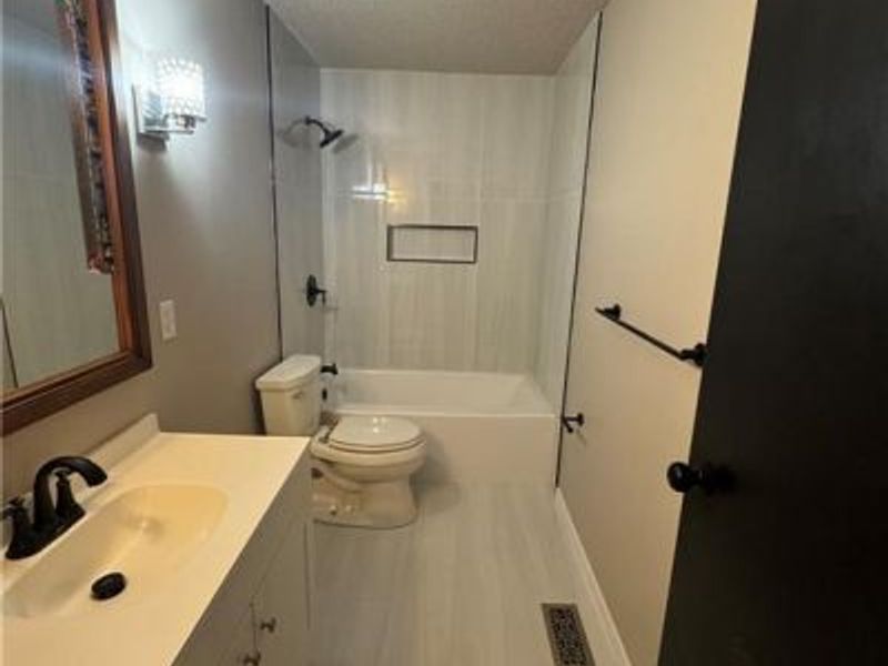 4750 Coulson Drive, Jefferson Township, OH 45417 Photo 10