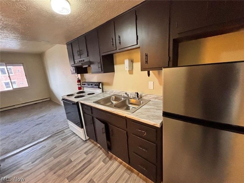 519 Crosby Street, Unit 8, Akron, OH 44302 Photo 2