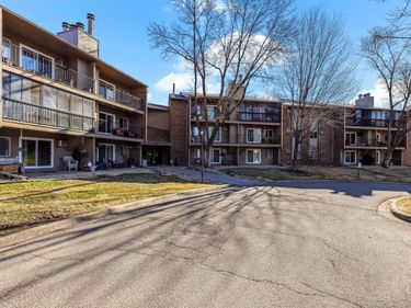 3850 Plymouth Boulevard, Unit 323, Plymouth, MN 55446