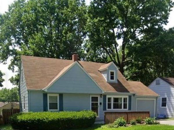 8306 Madison Avenue, Kansas City, MO 64114