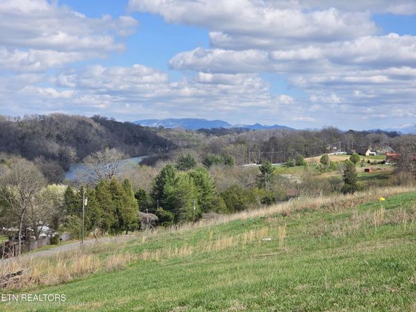 Indian Lane, Sevierville, TN 37876