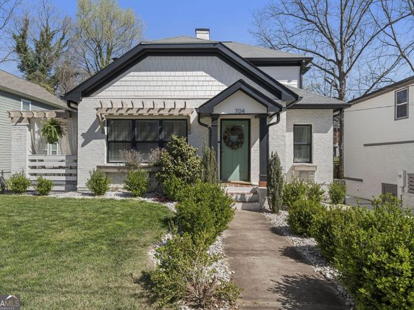 704 Rochelle Drive SW, Atlanta, GA 30310