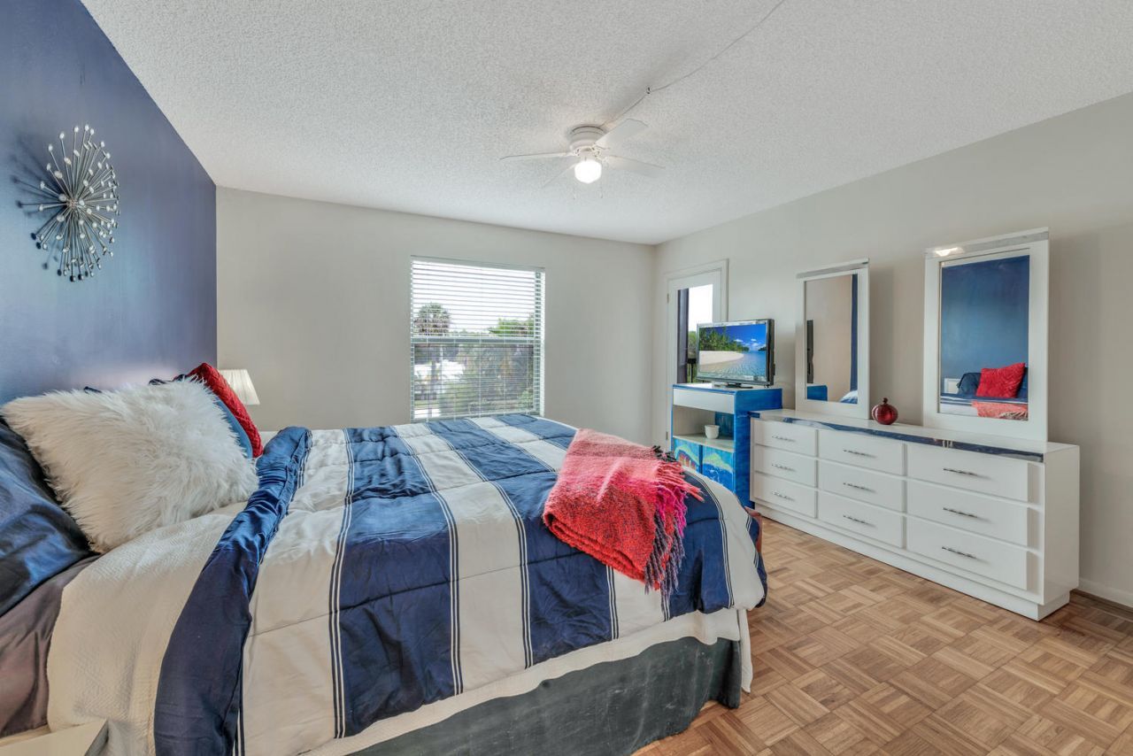 890 N Federal Highway, Unit 302, Lantana, FL 33462 Photo