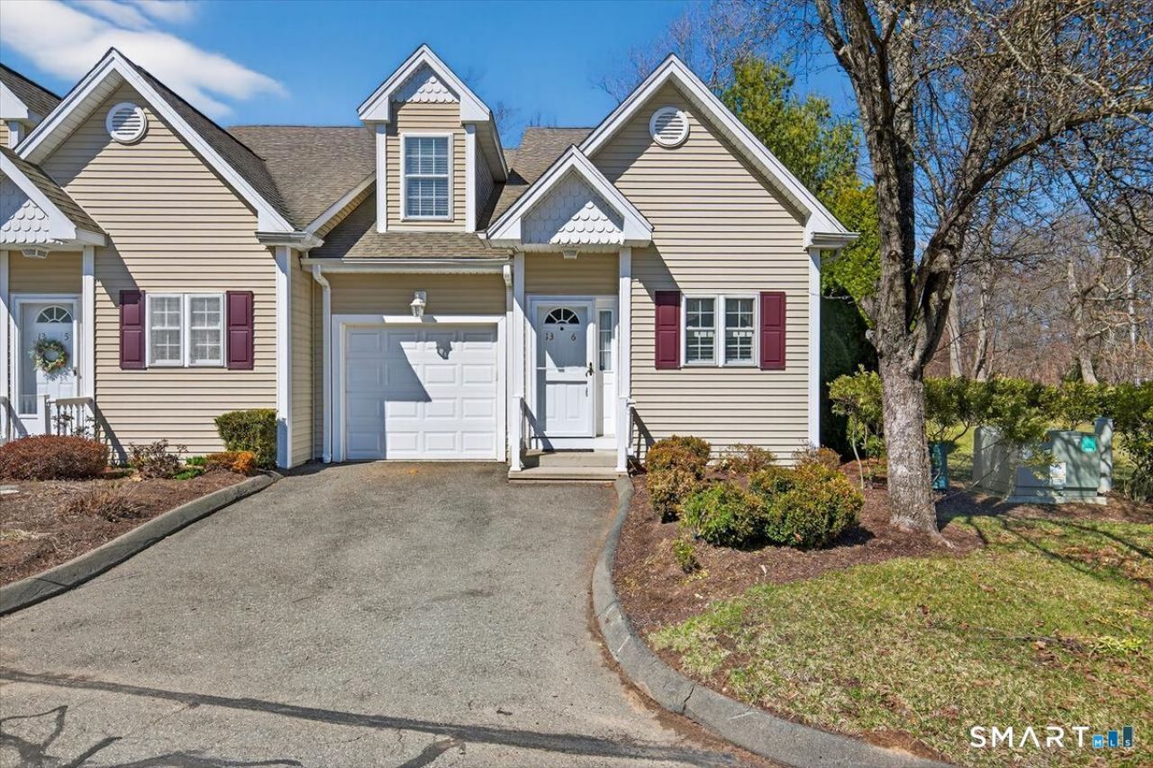 500 Elm, Unit 13-6, North Haven, CT 06473 Main Photo