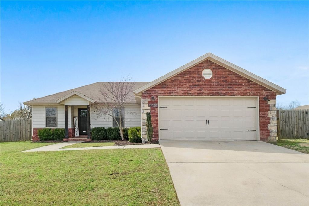 1620 Secretariat Lane, Prairie Grove, AR 72753 Main Photo