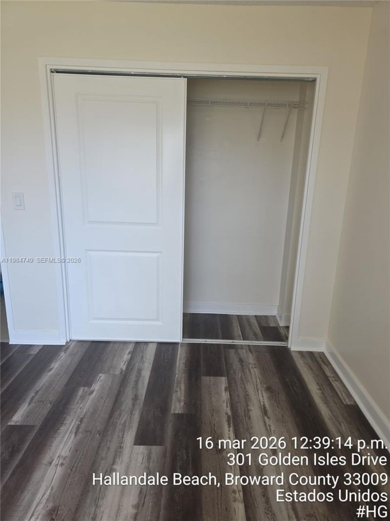 301 Golden Isles Dr , Unit 110, Hallandale Beach, FL 33009 Photo