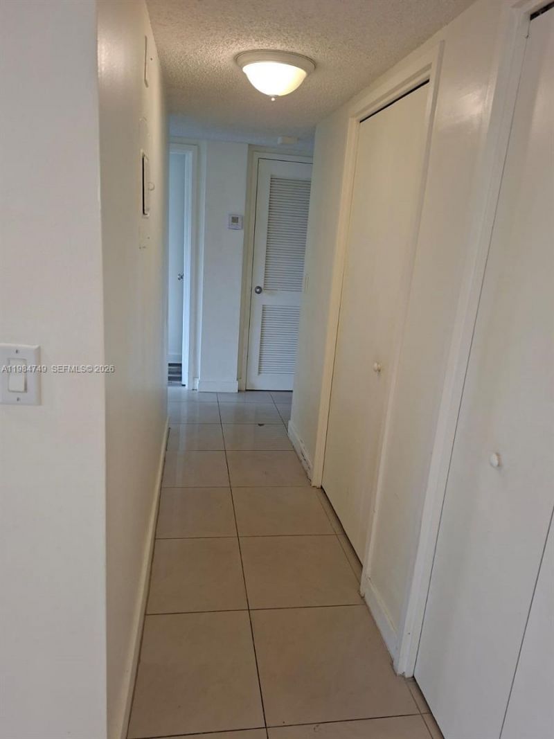 301 Golden Isles Dr , Unit 110, Hallandale Beach, FL 33009 Photo