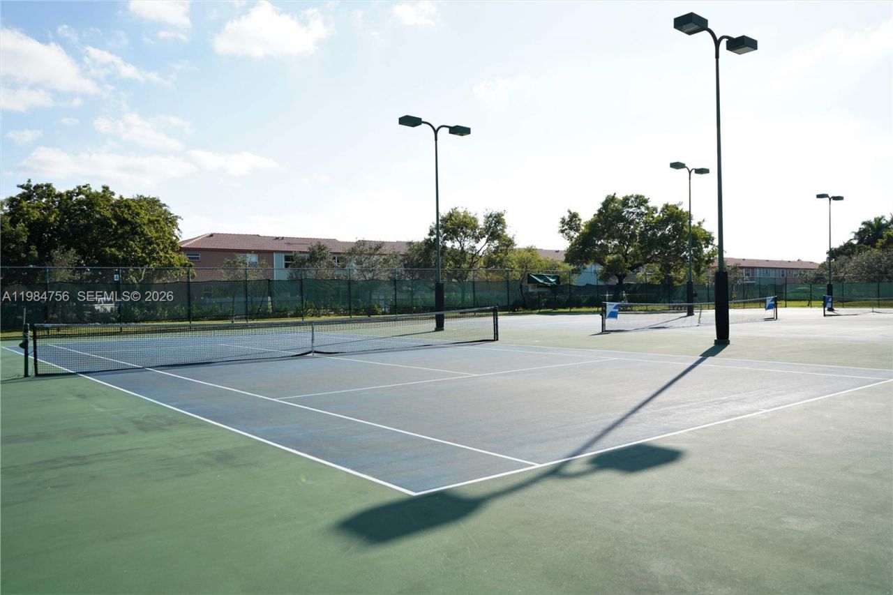 1471 NW 159th Ave , Pembroke Pines, FL 33028 Photo