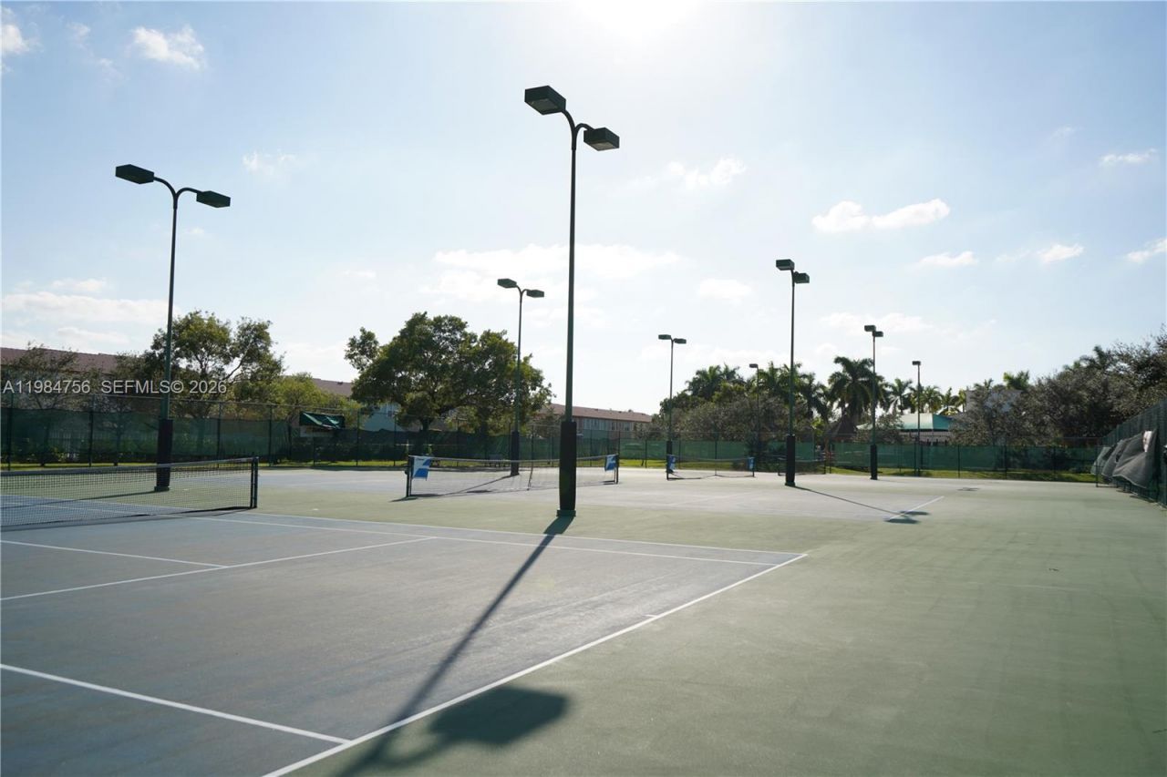 1471 NW 159th Ave , Pembroke Pines, FL 33028 Photo