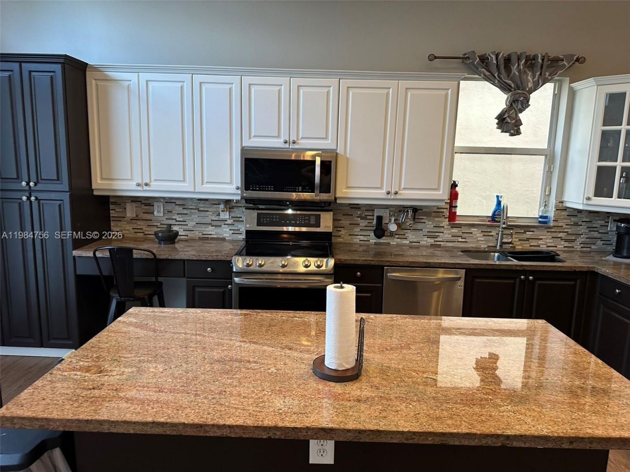 1471 NW 159th Ave , Pembroke Pines, FL 33028 Photo