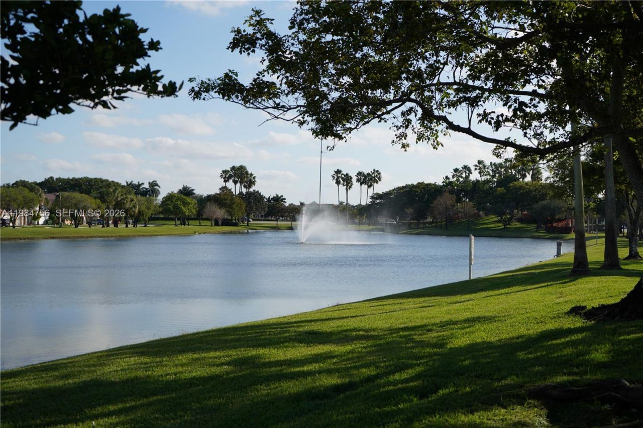 1471 NW 159th Ave , Pembroke Pines, FL 33028 Photo