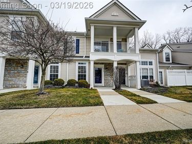 25703 Maritime Circle N, Harrison Twp, MI 48045