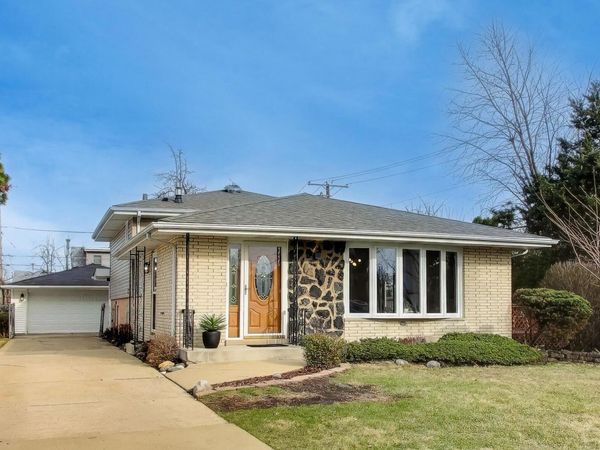 10649 S 81 Avenue S, Palos Hills, IL 60465