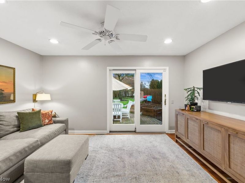 21975 Calverton Road, Shaker Heights, OH 44122 Photo 16