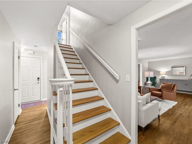 21975 Calverton Road, Shaker Heights, OH 44122 Photo 3