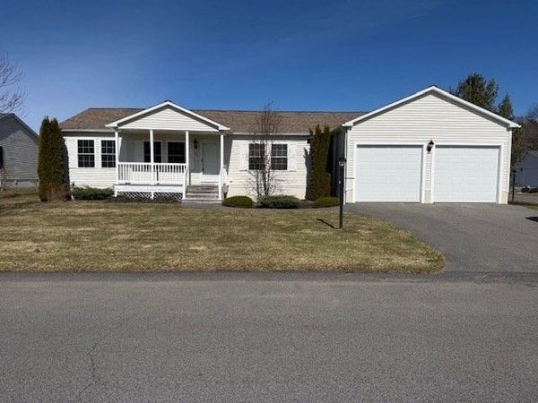 30 Edgestone Drive, Unit 30, Bridgewater, MA 02324