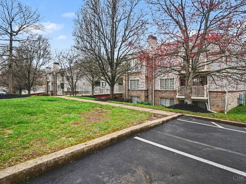 9905 Regatta Drive, Unit 304, Colerain Township, OH 45252 Photo 16