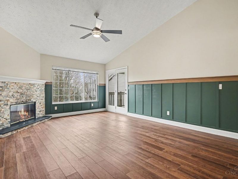 9905 Regatta Drive, Unit 304, Colerain Township, OH 45252 Photo 3