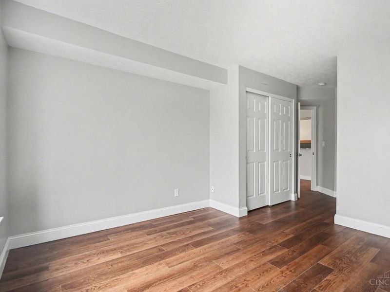 9905 Regatta Drive, Unit 304, Colerain Township, OH 45252 Photo 8