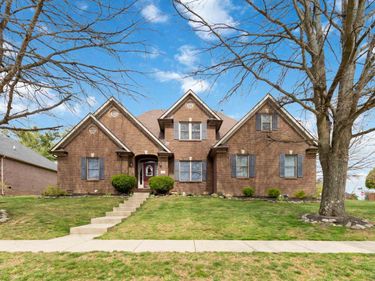 200 Park Lakes Drive, Richmond, KY 40475