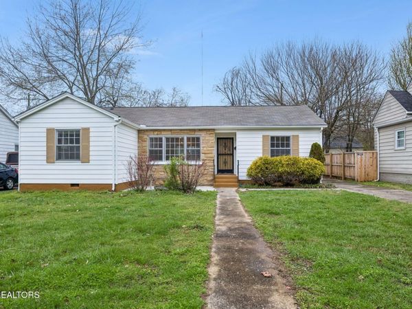 1617 Fairmont Blvd, Knoxville, TN 37917