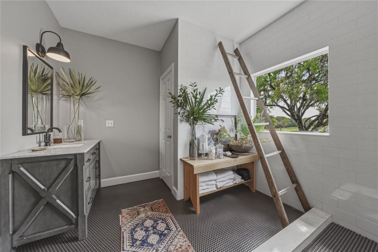 34428 Mission Valley Drive, Dade City, FL 33525 Photo