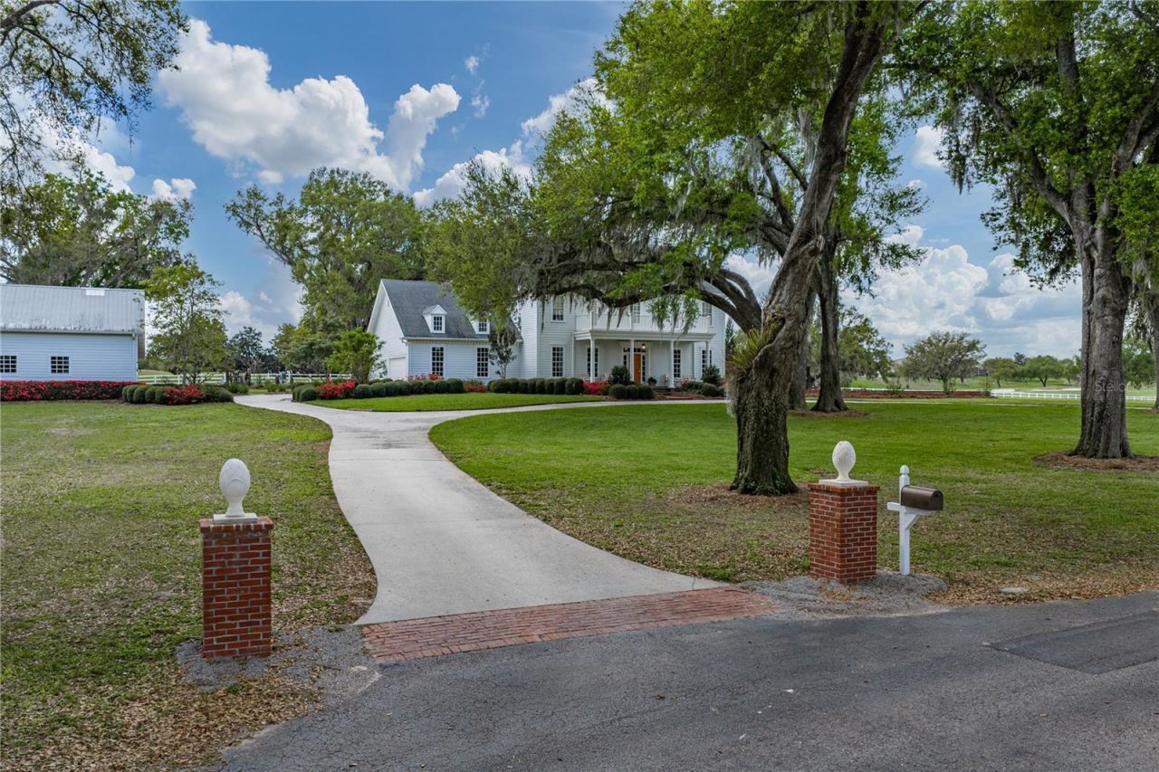 34428 Mission Valley Drive, Dade City, FL 33525 Photo