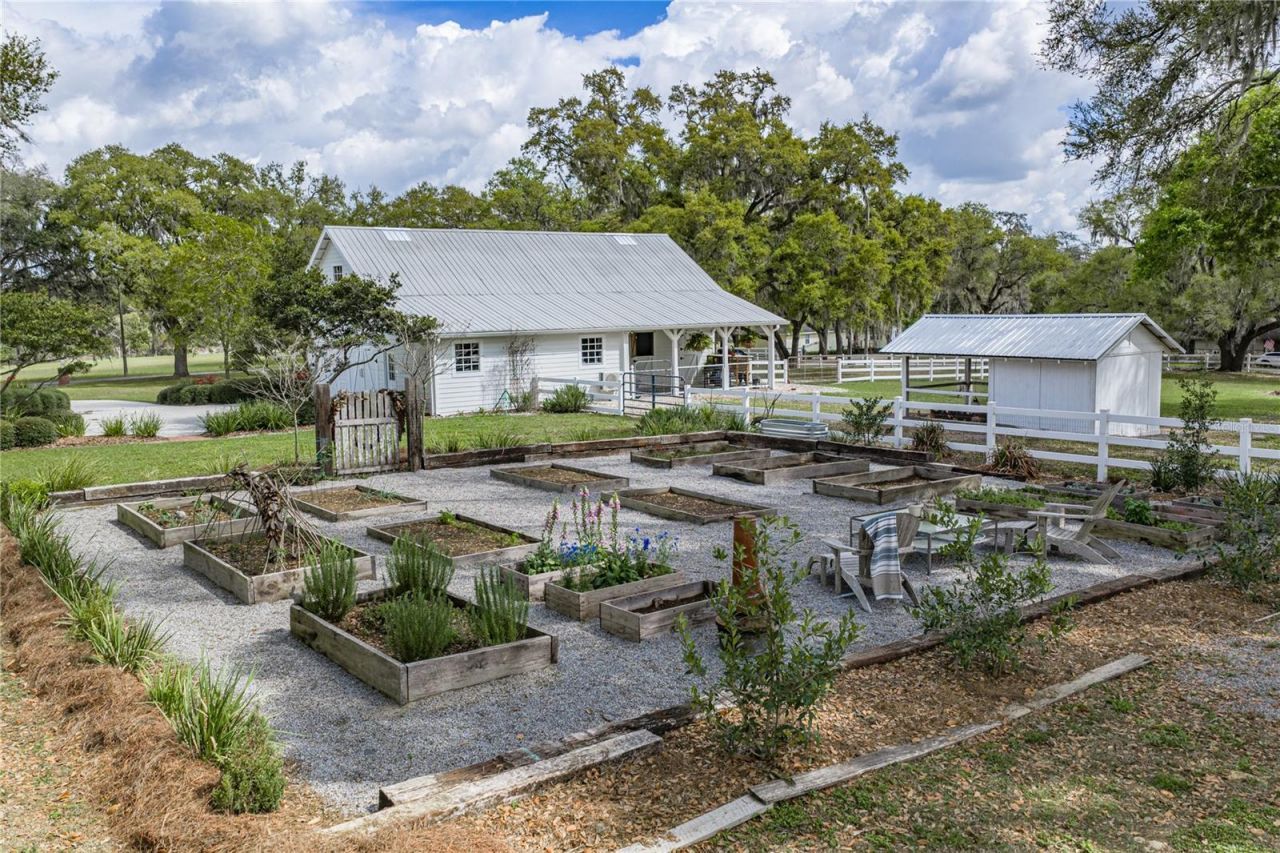 34428 Mission Valley Drive, Dade City, FL 33525 Photo