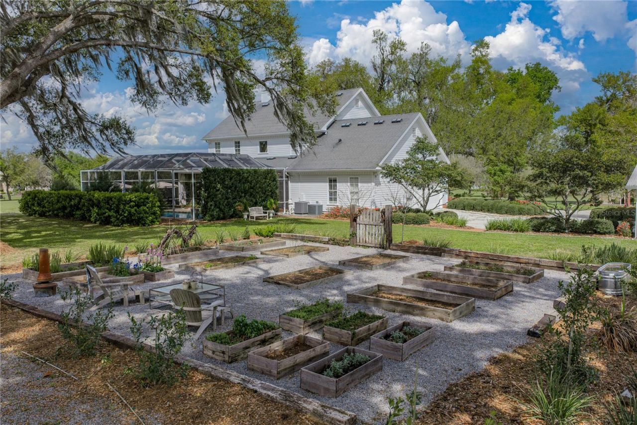 34428 Mission Valley Drive, Dade City, FL 33525 Photo