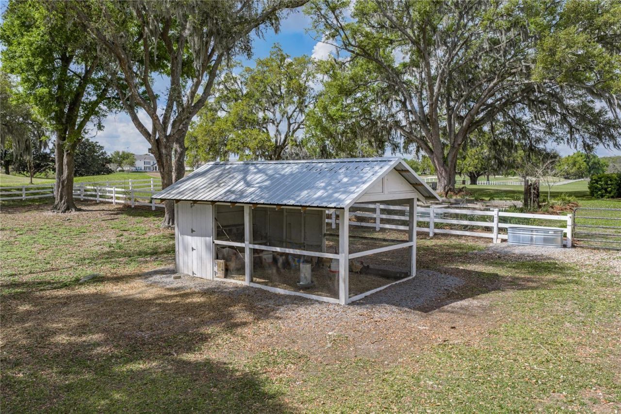 34428 Mission Valley Drive, Dade City, FL 33525 Photo