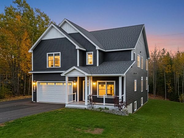 365 Walden Parke Way , Bangor, ME 04401