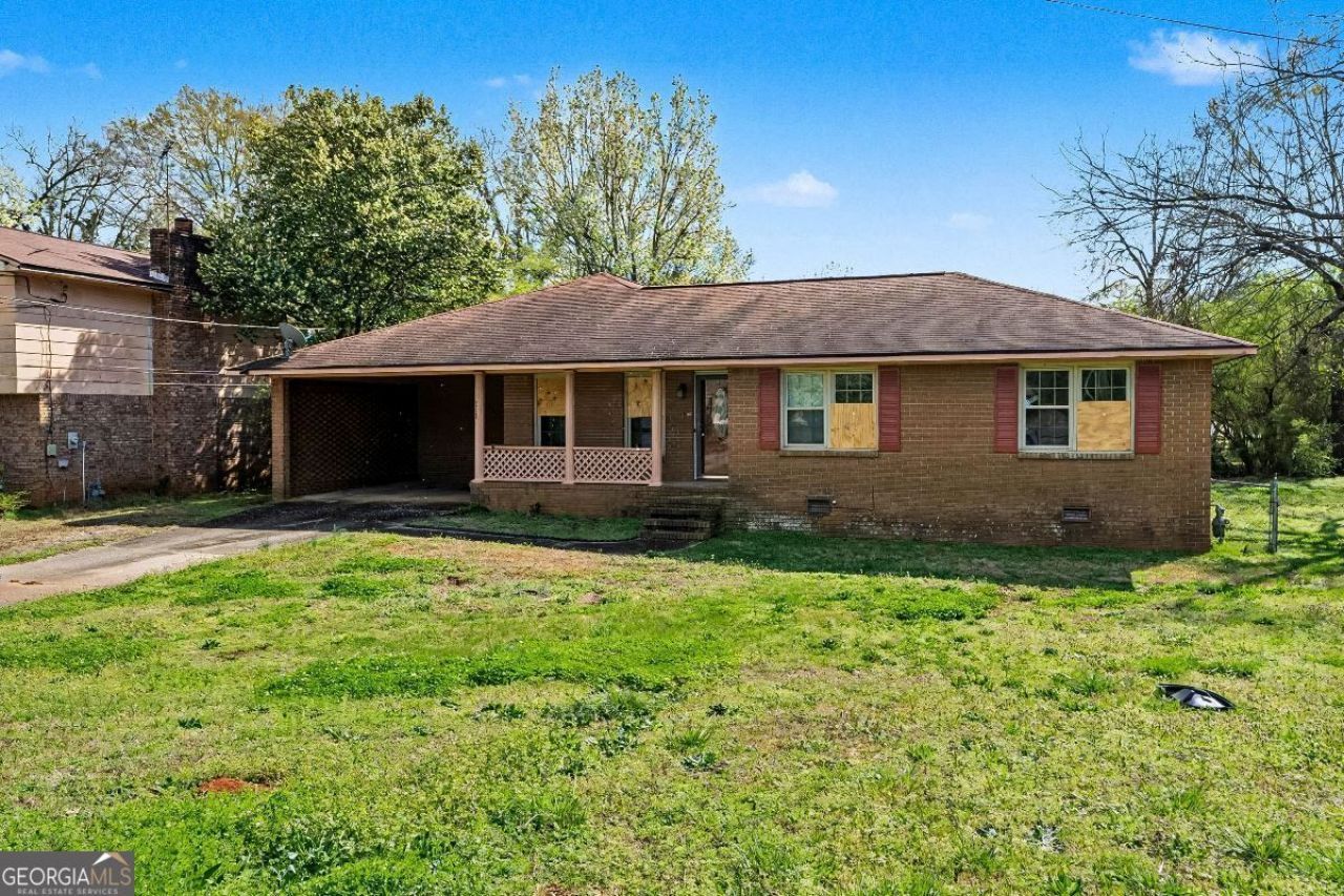 512 Terry Drive, Griffin, GA 30223 Main Photo