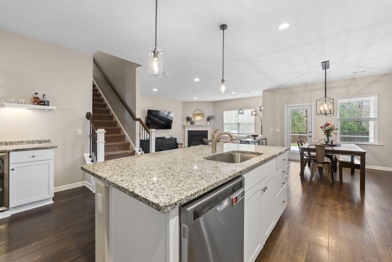 2036 Lanneau Lane Photo 12