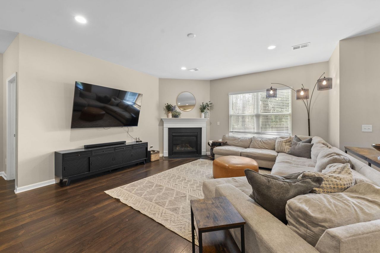 2036 Lanneau Lane Photo 19