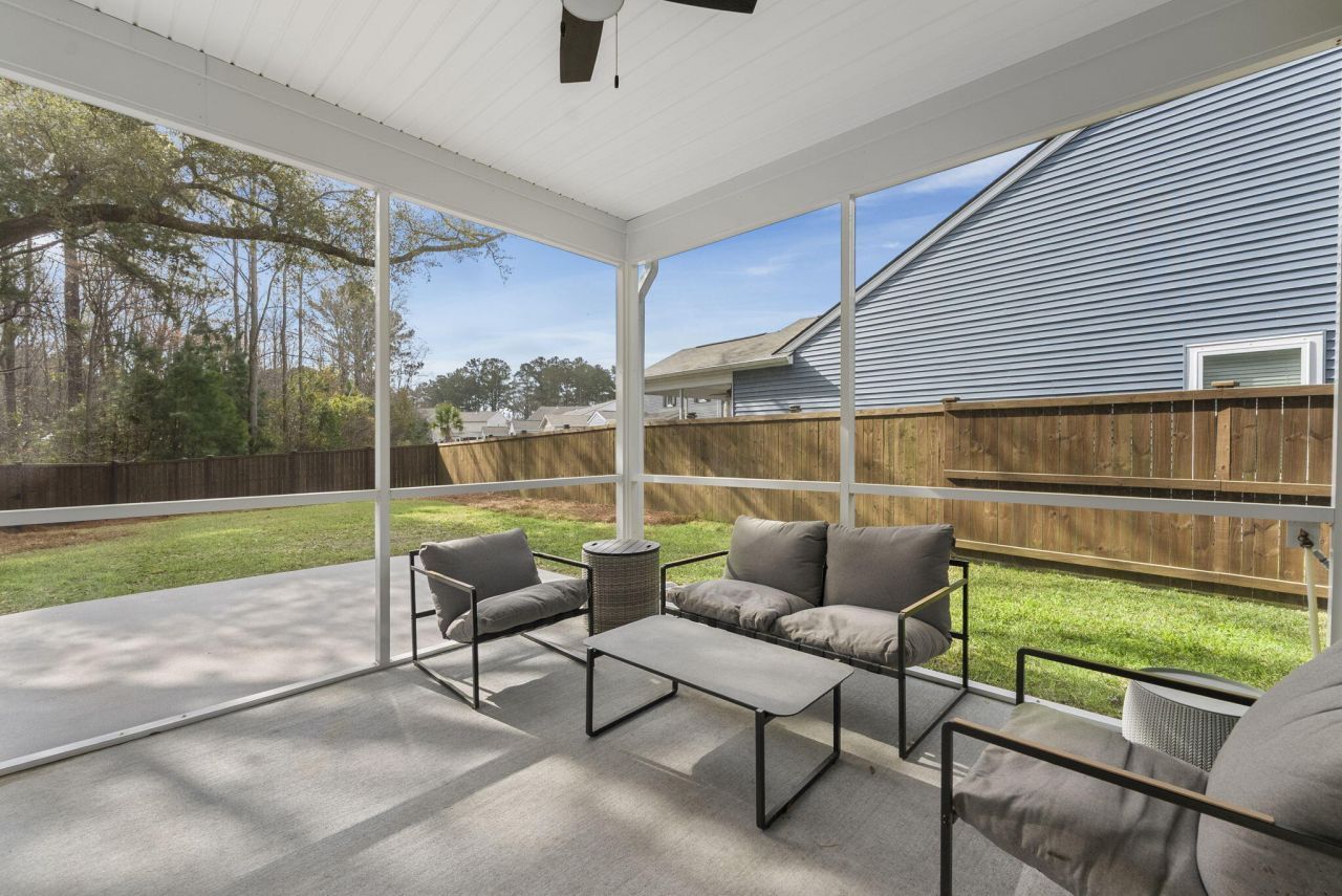 2036 Lanneau Lane Photo 4