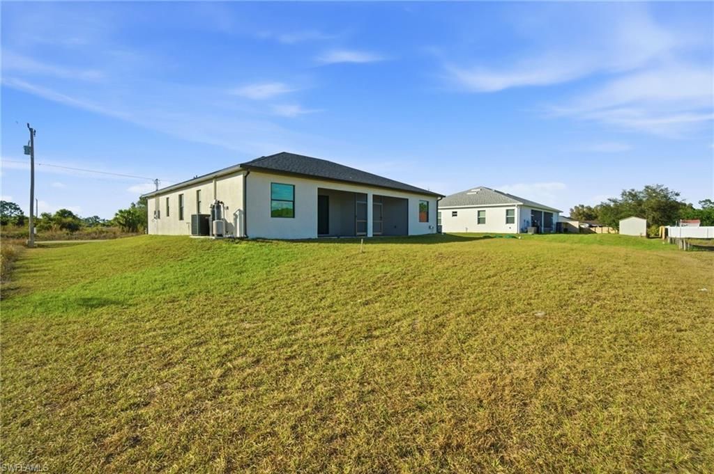 257/259 Grant Blvd, Lehigh Acres, FL 33974 Photo
