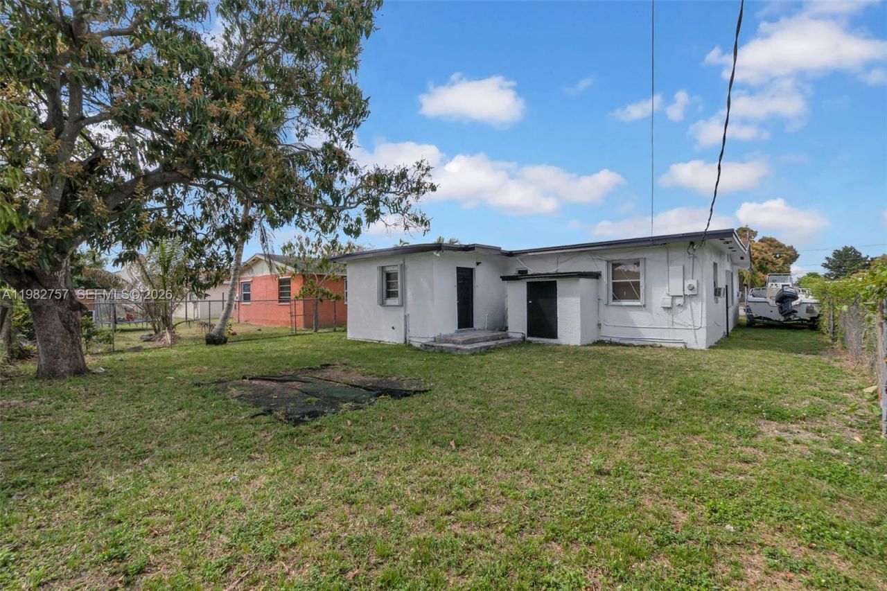 10230 SW 172nd St , Miami, FL 33157 Photo