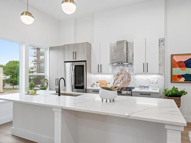 4208 Live Oak Street, Unit 201, Dallas, TX 75204