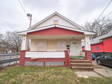 6511 Fullerton Avenue, Cleveland, OH 44105