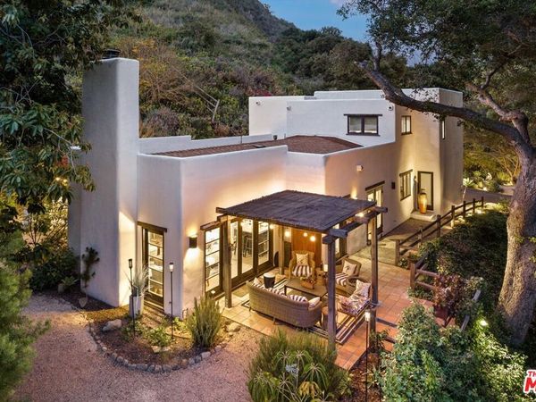 1435 Sycamore Canyon Road, Santa Barbara, CA 93108