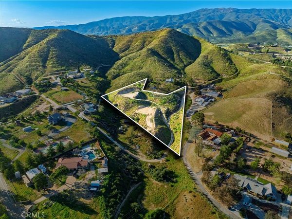 1 Erin Way, Agua Dulce, CA 91350