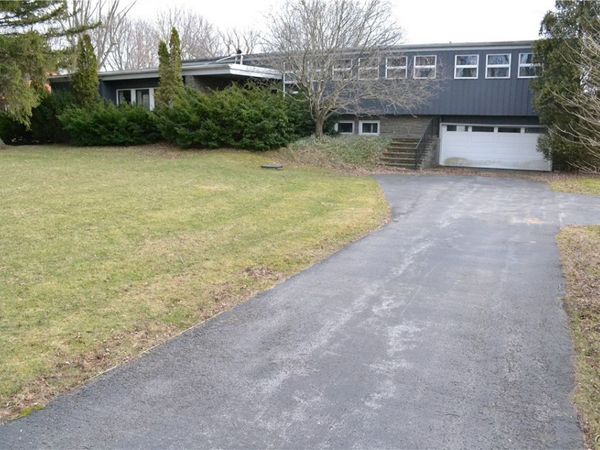 37 Brook Hollow Drive , Auburn, NY 13021