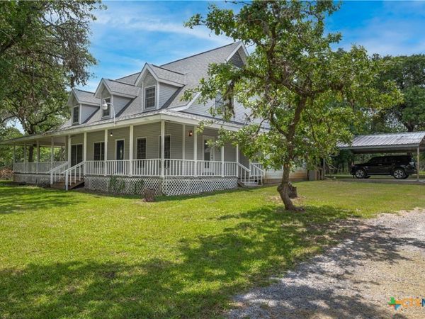 2981 Vivroux Ranch Road , Seguin, TX 78155