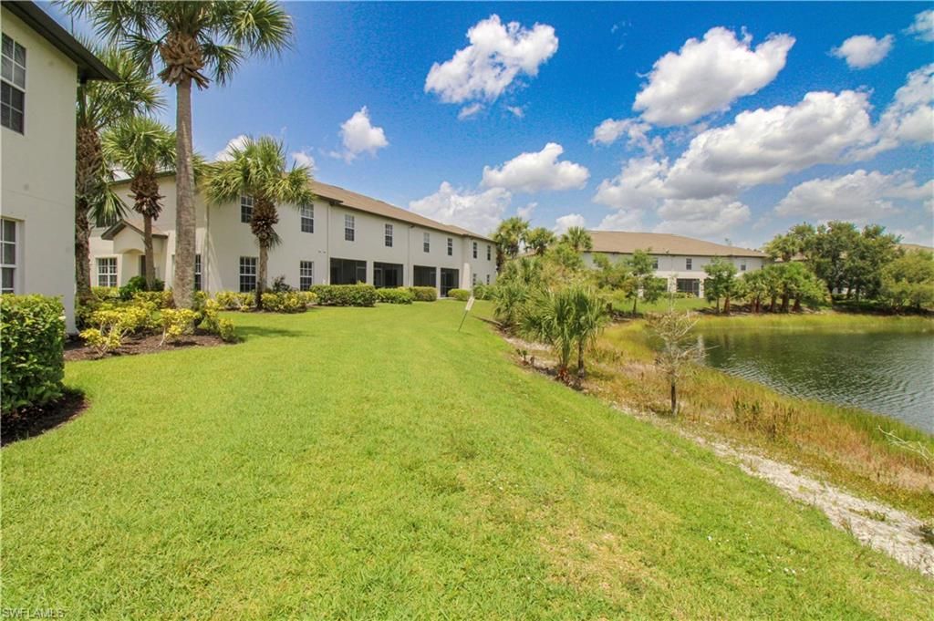 9051 Gervais Cir, Unit 1503, Naples, FL 34120 Photo