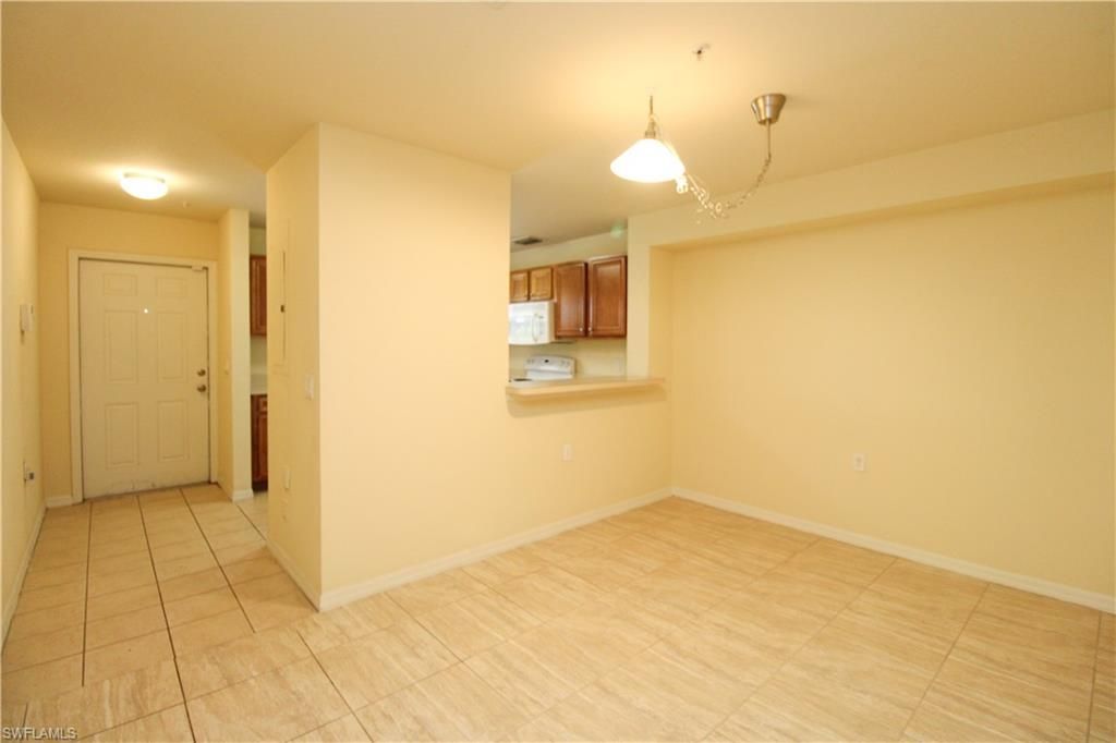 9051 Gervais Cir, Unit 1503, Naples, FL 34120 Photo