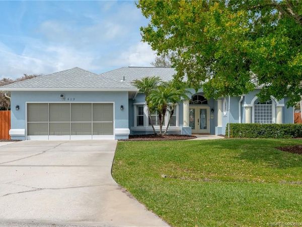 2419 SE Melon Court, Port St Lucie, FL 34952