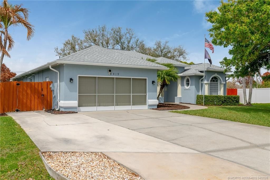 2419 SE Melon Court, Port Saint Lucie, FL 34952 Photo