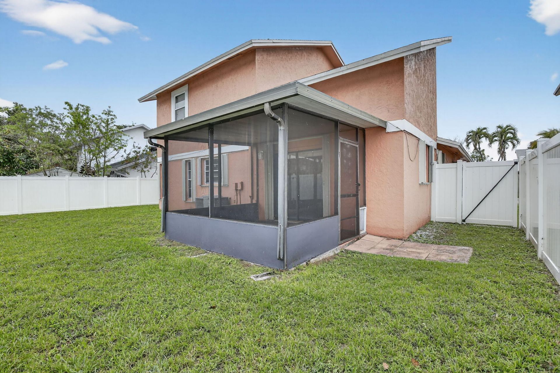 7721 NW 42nd Court, Hollywood, FL 33024 Photo